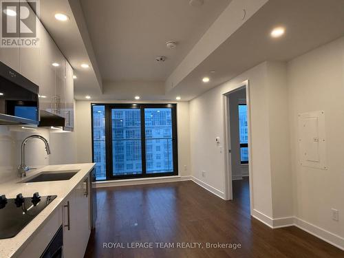 2409 - 180 George Street, Ottawa, ON - Indoor Photo Showing Kitchen With Upgraded Kitchen