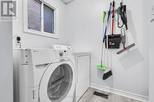 513 Britannia Avenue, Oshawa, ON - Indoor Photo Showing Laundry Room