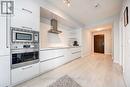 2806 - 2221 Yonge Street, Toronto, ON  - Indoor Photo Showing Kitchen 