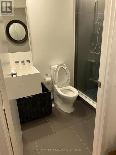 6008 - 1 Bloor Street, Toronto, ON - Indoor Photo Showing Bathroom