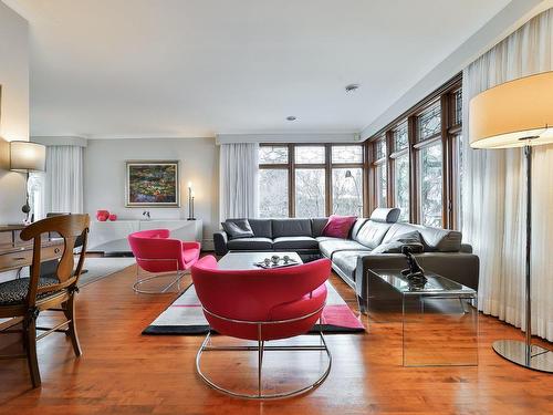 Salon - 106 Av. De Mortlake, Saint-Lambert, QC - Indoor Photo Showing Living Room