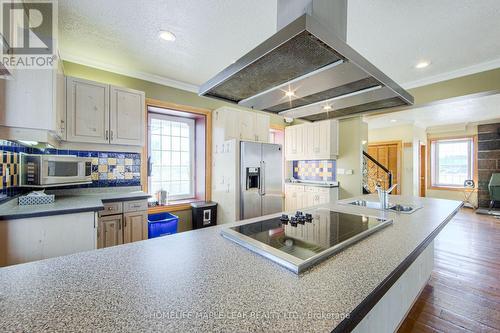 13422 Highway 7 Road, Halton Hills, ON - Indoor Photo Showing Kitchen