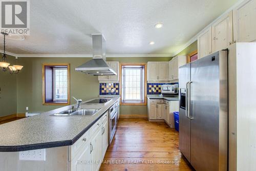 13422 Highway 7 Road, Halton Hills, ON - Indoor Photo Showing Kitchen With Double Sink