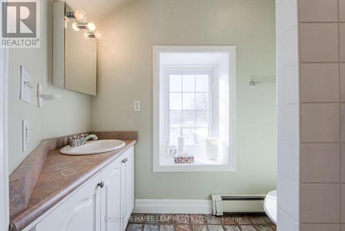 13422 Highway 7 Road, Halton Hills, ON - Indoor Photo Showing Bathroom