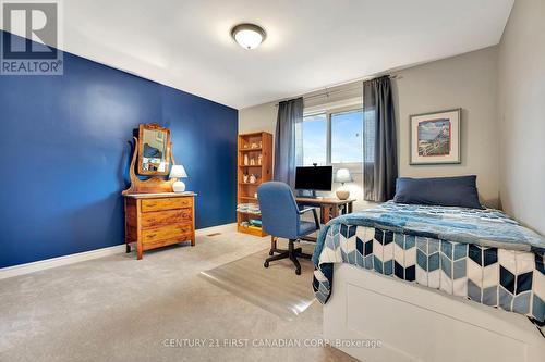 57 Hillier Crescent, Brantford, ON - Indoor Photo Showing Bedroom