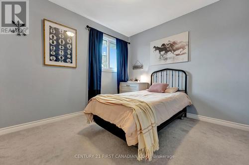 57 Hillier Crescent, Brantford, ON - Indoor Photo Showing Bedroom