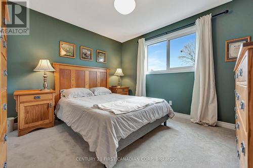 57 Hillier Crescent, Brantford, ON - Indoor Photo Showing Bedroom