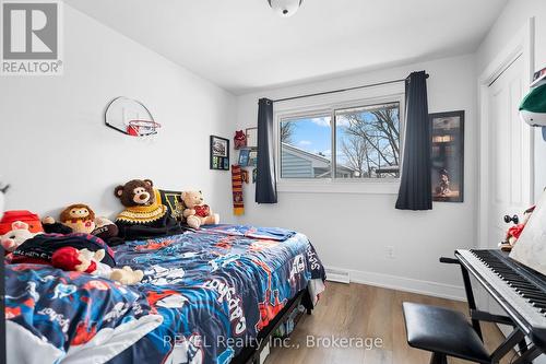 48 Valencourt Drive, Welland (767 - N. Welland), ON - Indoor Photo Showing Bedroom