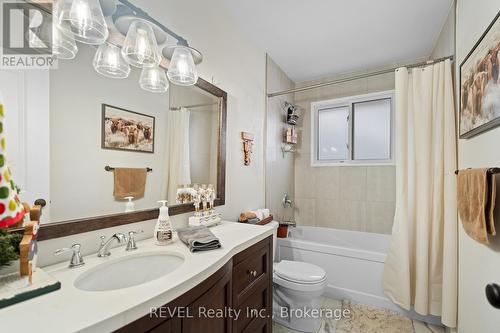 48 Valencourt Drive, Welland (767 - N. Welland), ON - Indoor Photo Showing Bathroom