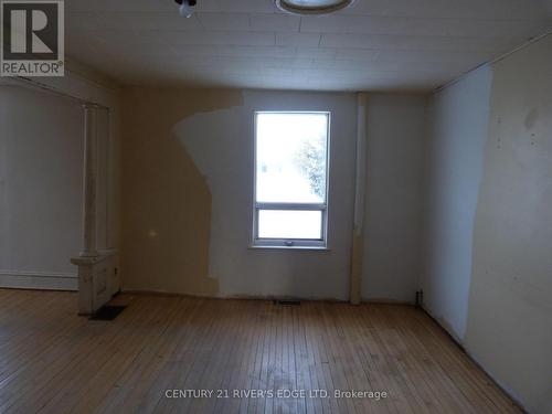 10680 Main Street, North Dundas, ON - Indoor Photo Showing Other Room