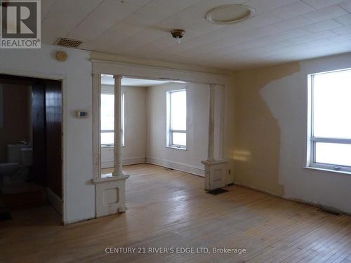 10680 Main Street, North Dundas, ON - Indoor Photo Showing Other Room