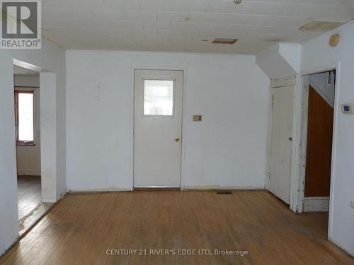 10680 Main Street, North Dundas, ON - Indoor Photo Showing Other Room