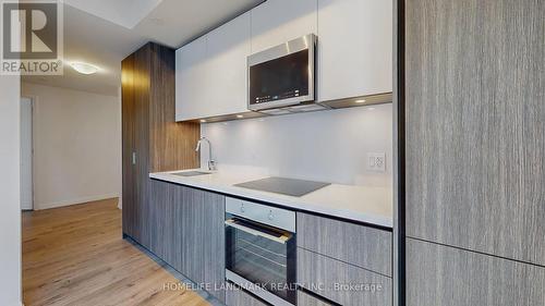 4729 - 28 Widmer Street, Toronto, ON - Indoor Photo Showing Kitchen