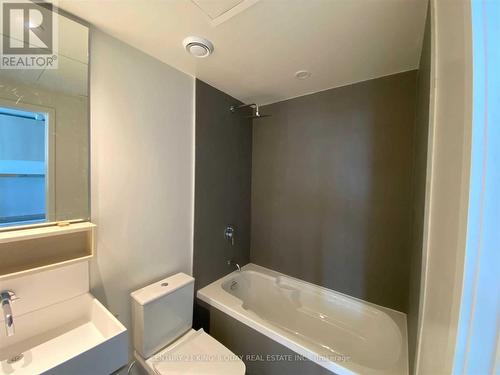 3209 - 5 Soudan Avenue, Toronto, ON - Indoor Photo Showing Bathroom