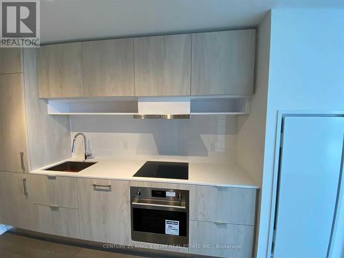 3209 - 5 Soudan Avenue, Toronto, ON - Indoor Photo Showing Kitchen