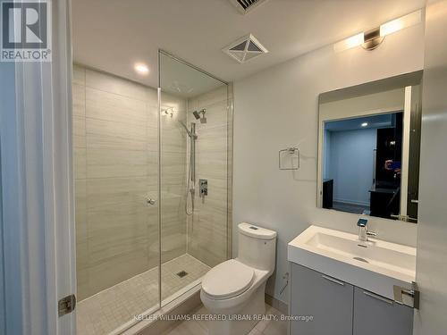 1912 - 2920 Highway 7 W, Vaughan, ON - Indoor Photo Showing Bathroom