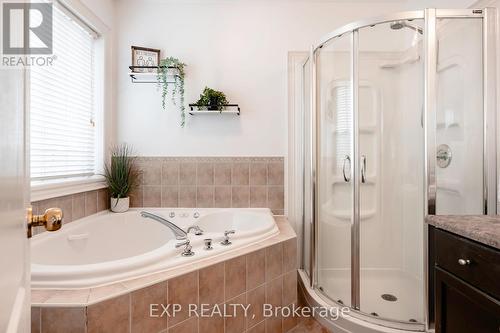 65 Buena Vista Drive, Orangeville, ON - Indoor Photo Showing Bathroom