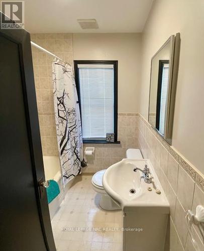 153 Kent Street, Port Colborne (878 - Sugarloaf), ON - Indoor Photo Showing Bathroom