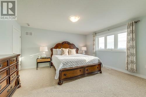 428 Dalgleish Trail, Hamilton, ON - Indoor Photo Showing Bedroom