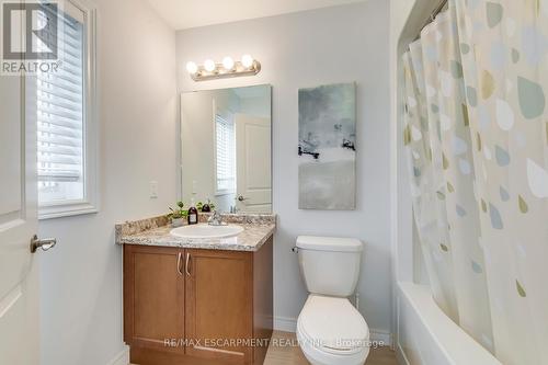 428 Dalgleish Trail, Hamilton, ON - Indoor Photo Showing Bathroom