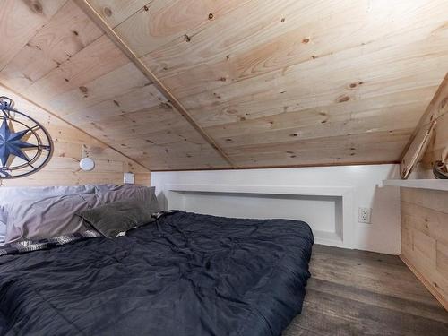 Mezzanine - 181 34E Rue E., Venise-En-Québec, QC - Indoor Photo Showing Bedroom