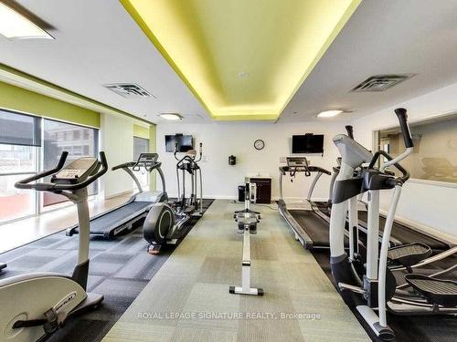 422-100 Western Battery Rd, Toronto, ON - Indoor Photo Showing Gym Room