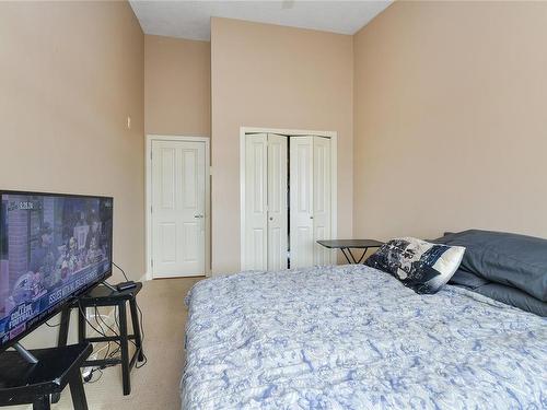 621-623 Treanor Ave, Langford, BC - Indoor Photo Showing Bedroom