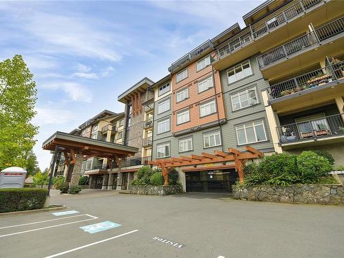 621-623 Treanor Ave, Langford, BC - Outdoor With Facade