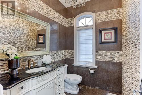 39 Fiorello Court, Vaughan, ON - Indoor Photo Showing Bathroom