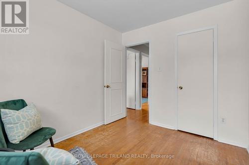 352 Baseline Road W, London, ON - Indoor Photo Showing Other Room