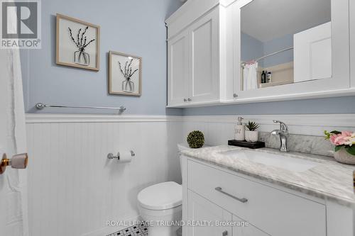 352 Baseline Road W, London, ON - Indoor Photo Showing Bathroom