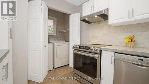 18 Wabash Court, Brampton, ON - Indoor Photo Showing Laundry Room