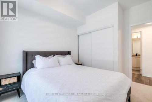 301 - 2635 William Jackson Drive, Pickering, ON - Indoor Photo Showing Bedroom