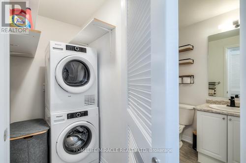 301 - 2635 William Jackson Drive, Pickering, ON - Indoor Photo Showing Laundry Room