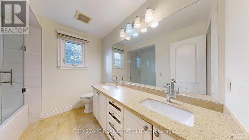 50 Oakhurst Drive, Vaughan, ON - Indoor Photo Showing Bathroom