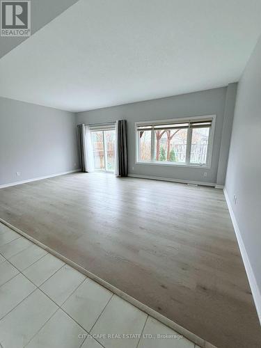 156 Hardcastle Drive, Cambridge, ON - Indoor Photo Showing Other Room