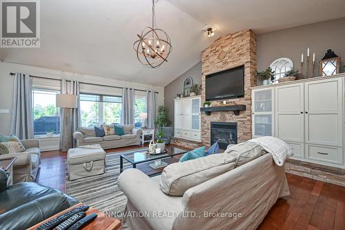 7042 Third Line Road S, Ottawa, ON - Indoor Photo Showing Living Room With Fireplace