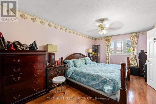 33 Budworth Drive, Toronto, ON - Indoor Photo Showing Bedroom