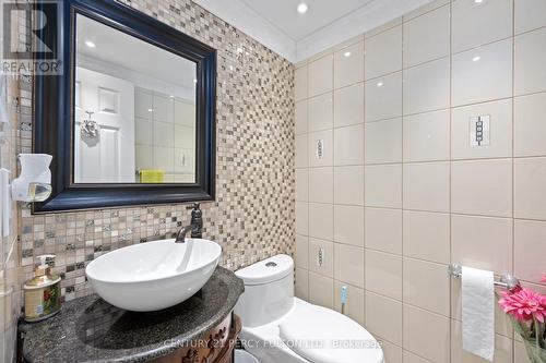 33 Budworth Drive, Toronto, ON - Indoor Photo Showing Bathroom