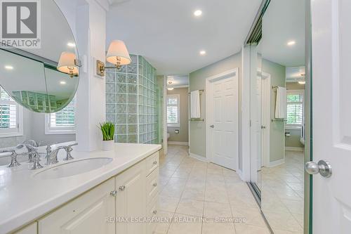 341 Acacia Court, Oakville, ON - Indoor Photo Showing Bathroom