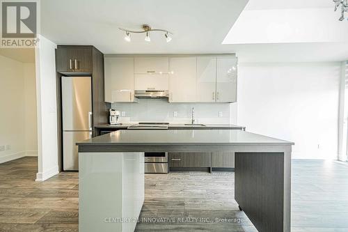 517 - 180 Fairview Mall Drive, Toronto, ON - Indoor Photo Showing Kitchen With Stainless Steel Kitchen With Upgraded Kitchen