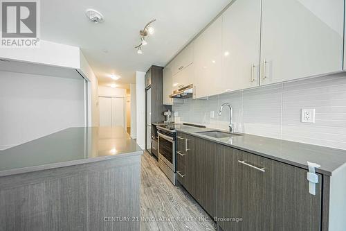 517 - 180 Fairview Mall Drive, Toronto, ON - Indoor Photo Showing Kitchen With Upgraded Kitchen