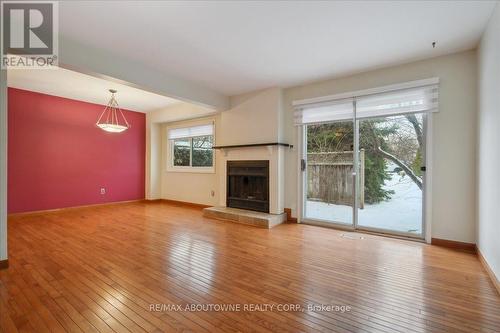 22 - 3050 Orleans Road, Mississauga, ON - Indoor Photo Showing Living Room With Fireplace