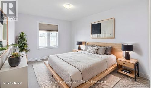 11 Lisa Street, Wasaga Beach, ON - Indoor Photo Showing Bedroom