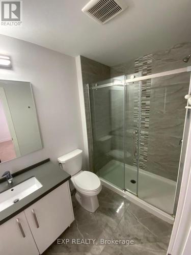 10 - 2621 Holbrook Drive, London, ON - Indoor Photo Showing Bathroom