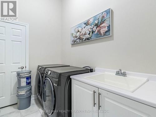 259 Fleetwood Drive, Oshawa, ON - Indoor Photo Showing Laundry Room