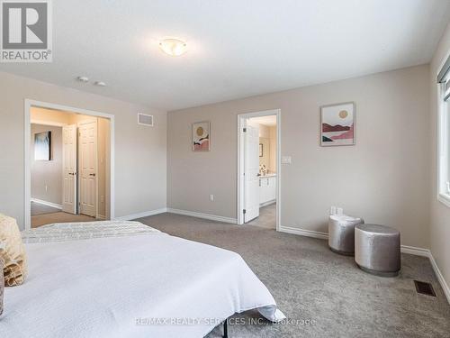 259 Fleetwood Drive, Oshawa, ON - Indoor Photo Showing Bedroom