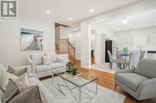 43 Crystal Glen Crescent, Brampton, ON - Indoor Photo Showing Living Room