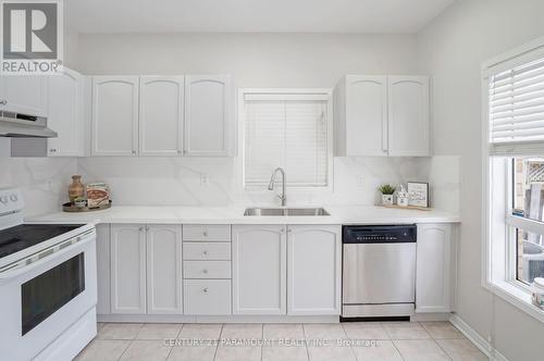 43 Crystal Glen Crescent, Brampton, ON - Indoor Photo Showing Kitchen With Double Sink