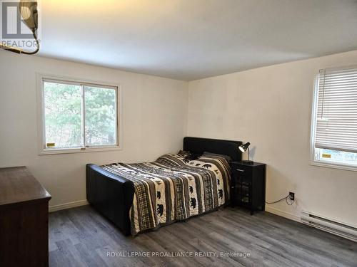 1022 Bordenwood Road, Central Frontenac (Frontenac Centre), ON - Indoor Photo Showing Bedroom